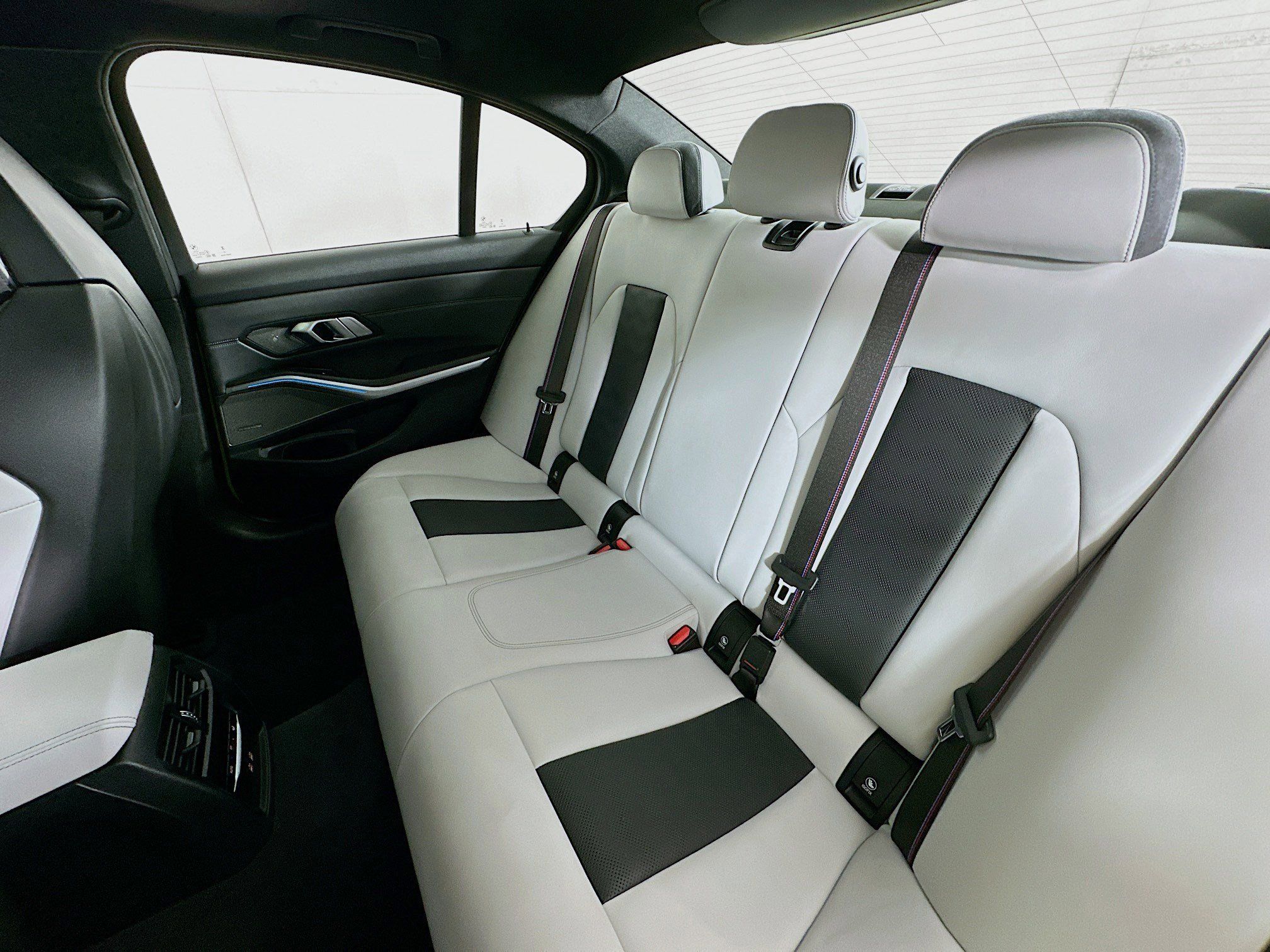 Used 2023 BMW M3 Competition RWD image 23