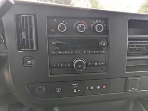 Used 2022 Chevrolet Express 2500 CARGO RWD w/ Driver Convenience Package image 9