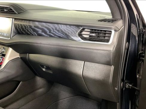 Used 2022 GMC Yukon XL Denali AWD/4WD image 21