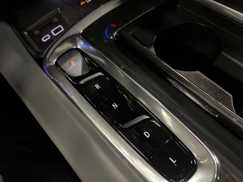 Certified 2023 Buick Enclave Essence w/ Sound and Sites Package image 27