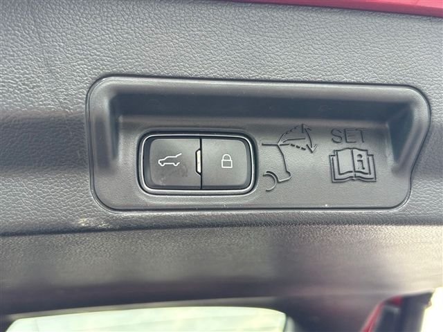 Used 2022 Ford Explorer ST w/ ST Street Pack AWD/4WD image 17