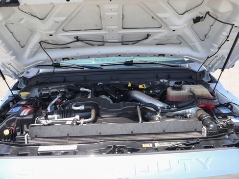 Used 2012 Ford F350 XLT w/ XLT Interior Pkg image 12