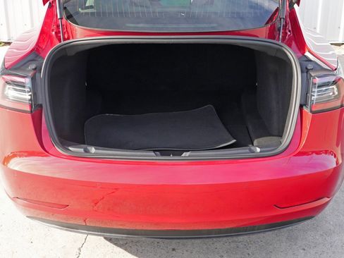 Used 2020 Tesla Model 3 Standard Range Plus image 9