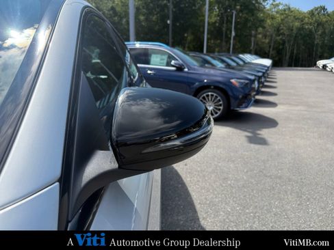 Certified 2020 Mercedes-Benz C 300 4MATIC Sedan image 11