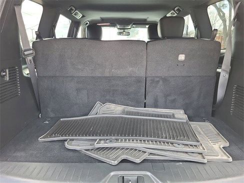 Used 2024 Nissan Armada SL w/ Midnight Edition Package image 19