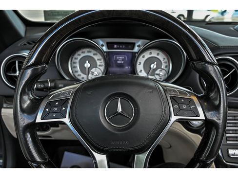 Used 2015 Mercedes-Benz SL 550 image 15