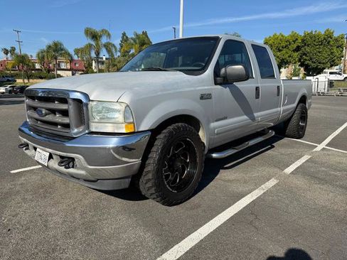 Used 2002 Ford F350 XLT image 1
