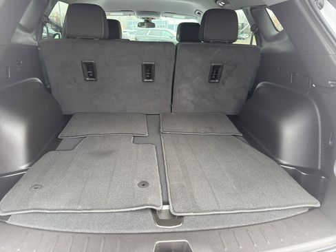 Used 2024 Chevrolet Blazer LT w/ Convenience Package image 35