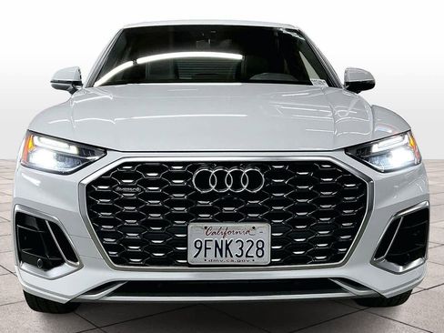 Used 2023 Audi Q5 2.0T Premium w/ Convenience Package image 3