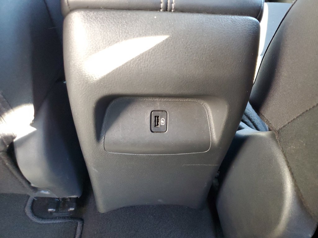 Used 2025 Nissan Sentra SV FWD image 14