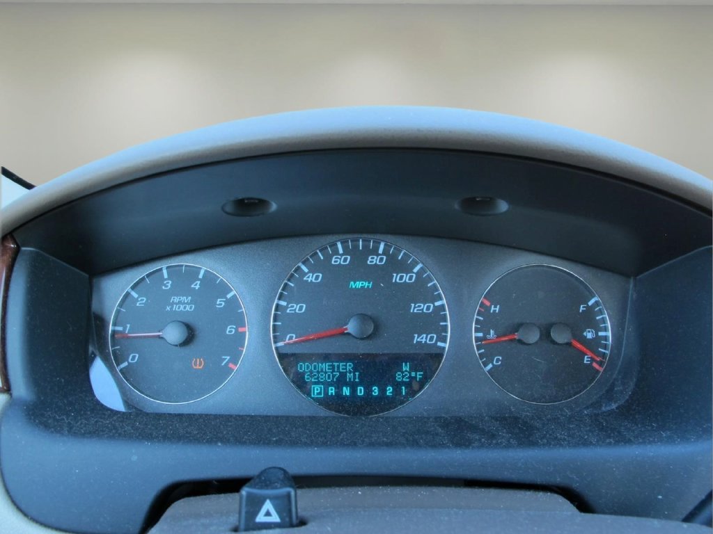 Used 2008 Chevrolet Impala LT FWD image 15