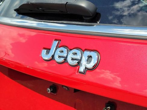 Used 2023 Jeep Compass Sport AWD/4WD image 9