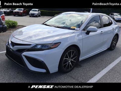Certified 2024 Toyota Camry SE w/ Convenience Package FWD image 1