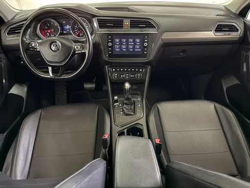 Used 2019 Volkswagen Tiguan SE w/ Panoramic Sunroof Package image 43