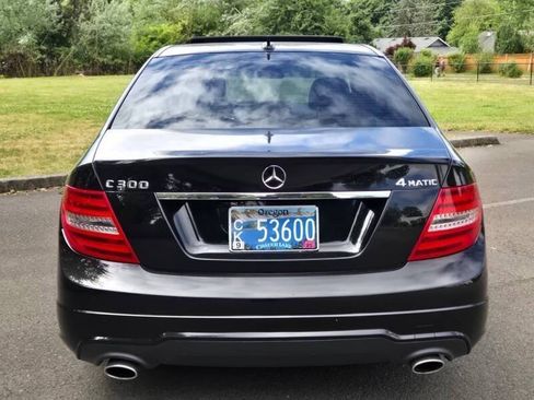 Used 2013 Mercedes-Benz C 300 4MATIC Sedan image 7