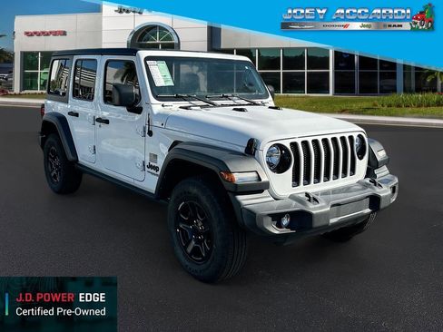 Used 2022 Jeep Wrangler Unlimited Sport image 1