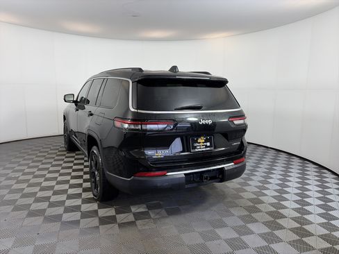 Used 2022 Jeep Grand Cherokee L Limited image 9