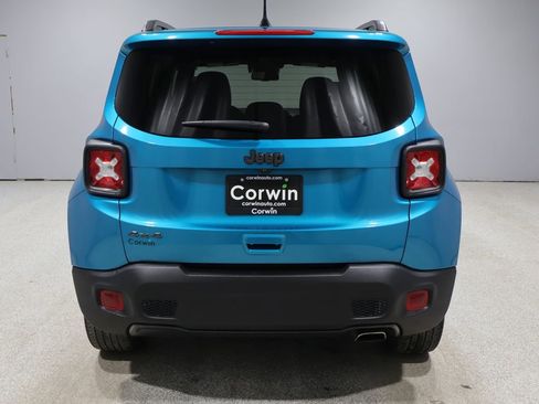 Used 2021 Jeep Renegade Latitude image 3