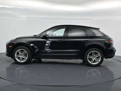 Certified 2026 Porsche Macan AWD/4WD image 2