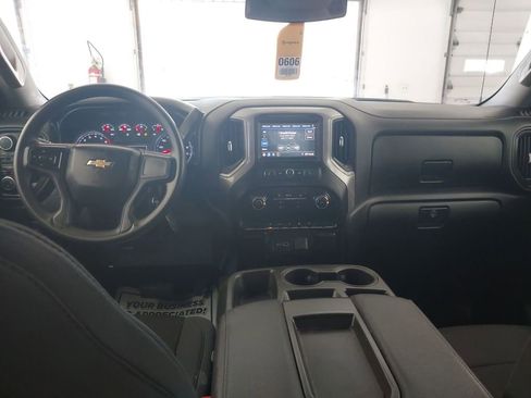 Used 2021 Chevrolet Silverado 1500 Custom image 4