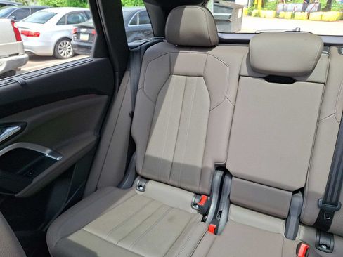 Certified 2025 Audi Q5 Premium w/ Premium Plus AWD/4WD image 10