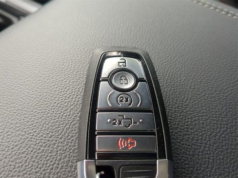 Used 2024 Ford F250 Lariat w/ Lariat Ultimate Package image 38