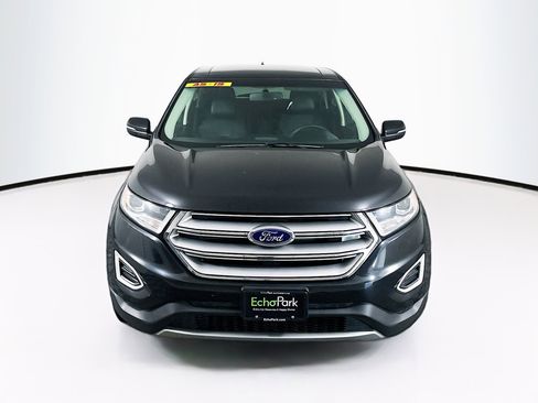 Used 2015 Ford Edge Titanium FWD image 2
