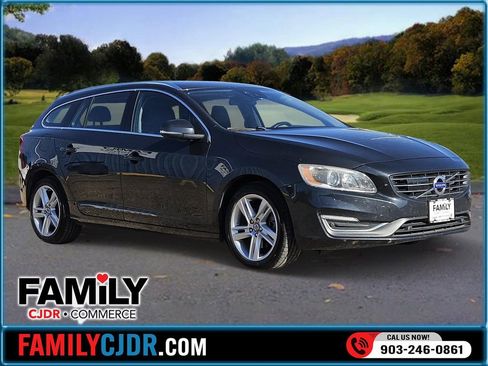 Used 2015 Volvo V60 T5 Premier Plus image 1