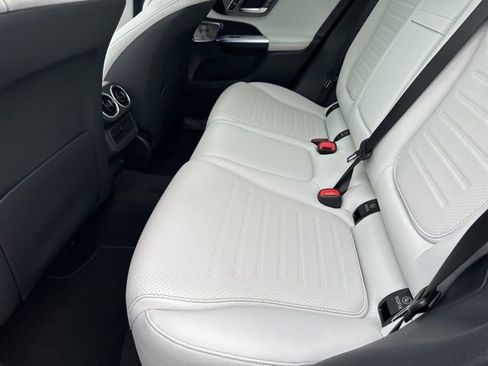 New 2026 Mercedes-Benz GLC 300 4MATIC image 22