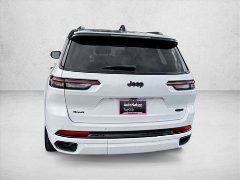 Used 2025 Jeep Grand Cherokee L Summit AWD/4WD image 6
