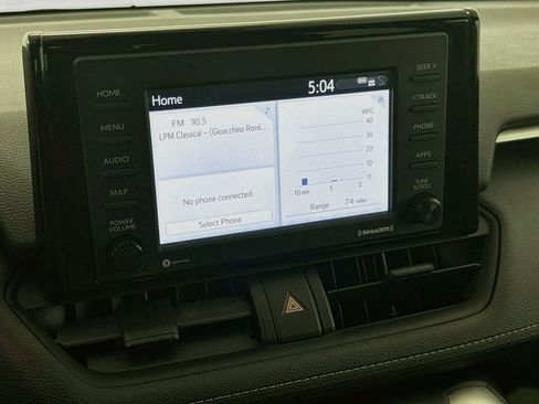 Used 2021 Toyota RAV4 XLE FWD image 14