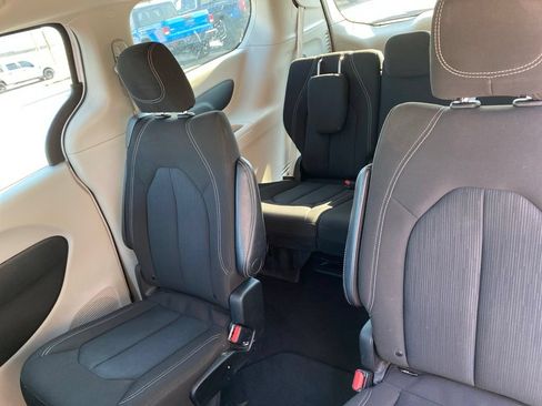 Used 2023 Chrysler Voyager LX FWD image 28
