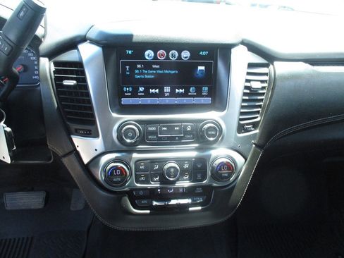 Used 2018 Chevrolet Suburban 4WD w/ Max Trailering Package image 13