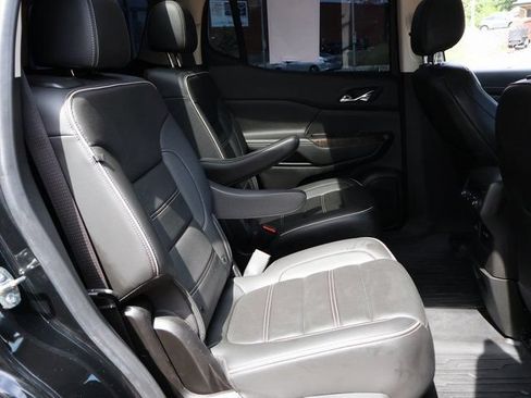 Certified 2023 GMC Acadia Denali w/ Denali Ultimate Package FWD image 11