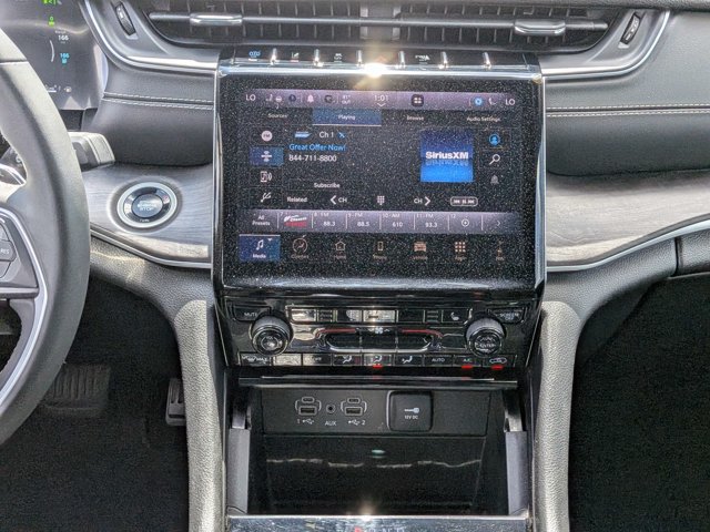 Used 2024 Jeep Grand Cherokee Limited 4xe AWD/4WD image 19