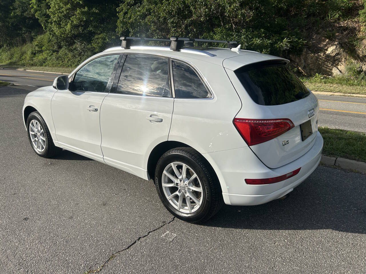Used 2012 Audi Q5 2.0T Premium AWD/4WD image 4