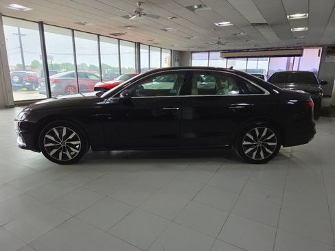 Used 2020 Audi A4 2.0T Premium w/ Convenience Package FWD image 4