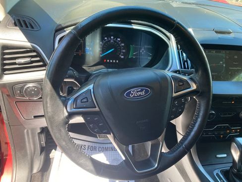 Used 2018 Ford Edge SEL w/ Equipment Group 201A AWD/4WD image 18