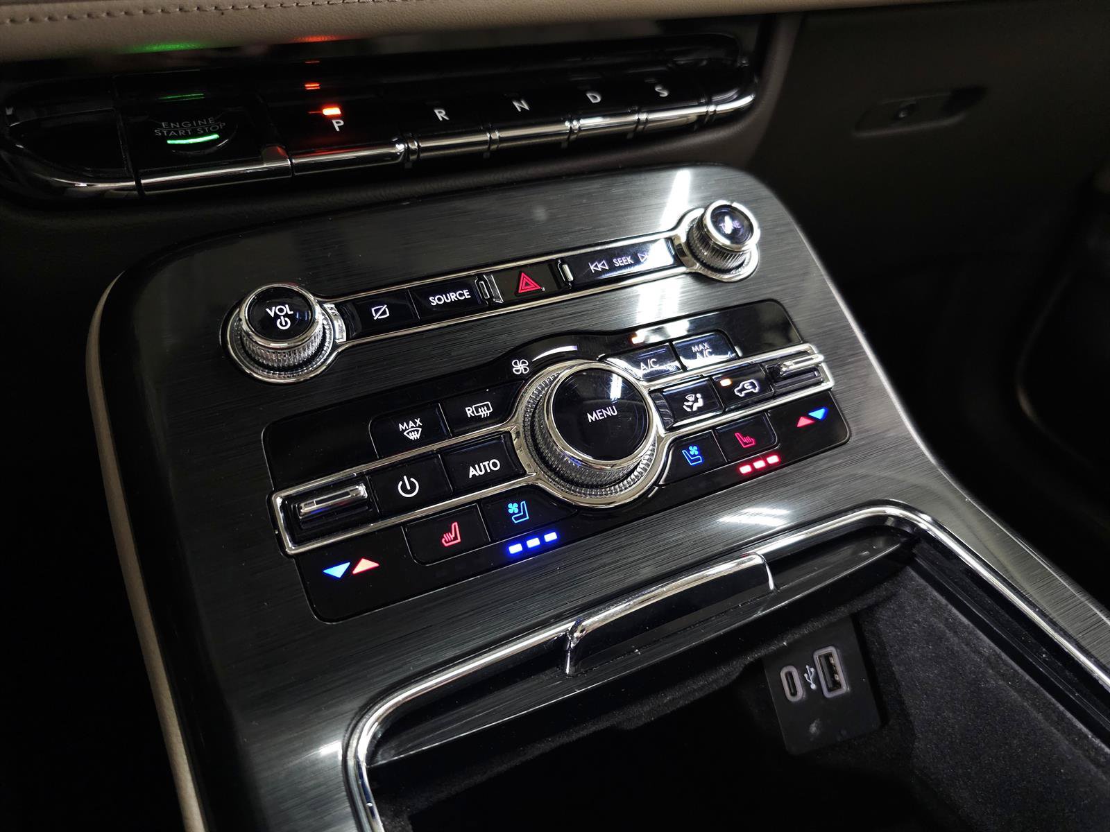 Used 2021 Lincoln Nautilus Reserve AWD/4WD image 27