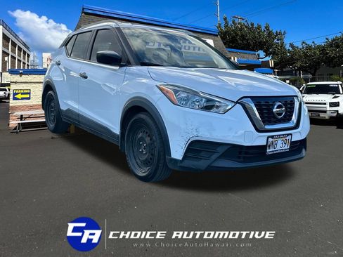 Used 2018 Nissan Kicks S FWD image 10