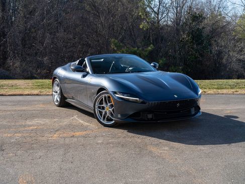 New 2024 Ferrari Roma Spider image 1