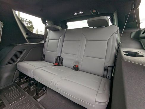 Used 2025 GMC Yukon Elevation w/ Elevation Premium Package image 15