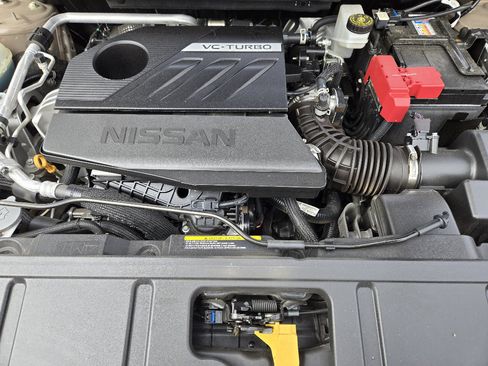 Used 2024 Nissan Rogue Platinum w/ Platinum Premium Package image 31