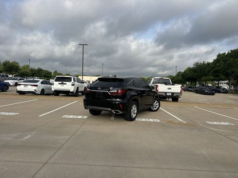 Used 2017 Lexus RX 350 FWD image 2