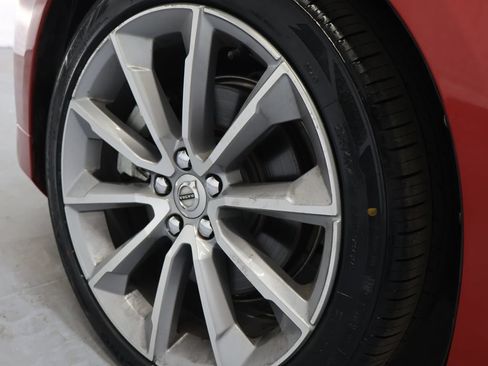 Used 2019 Volvo S60 T5 Momentum w/ Premium Package FWD image 31