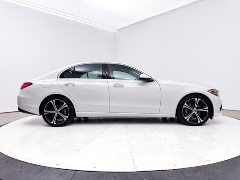 Used 2024 Mercedes-Benz C 300 Sedan image 37