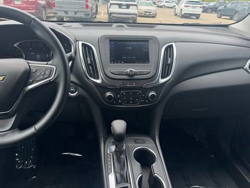 Certified 2024 Chevrolet Equinox LT AWD/4WD image 2