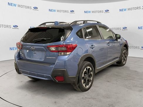 Used 2021 Subaru Crosstrek 2.0i Premium w/ Moonroof Package image 5