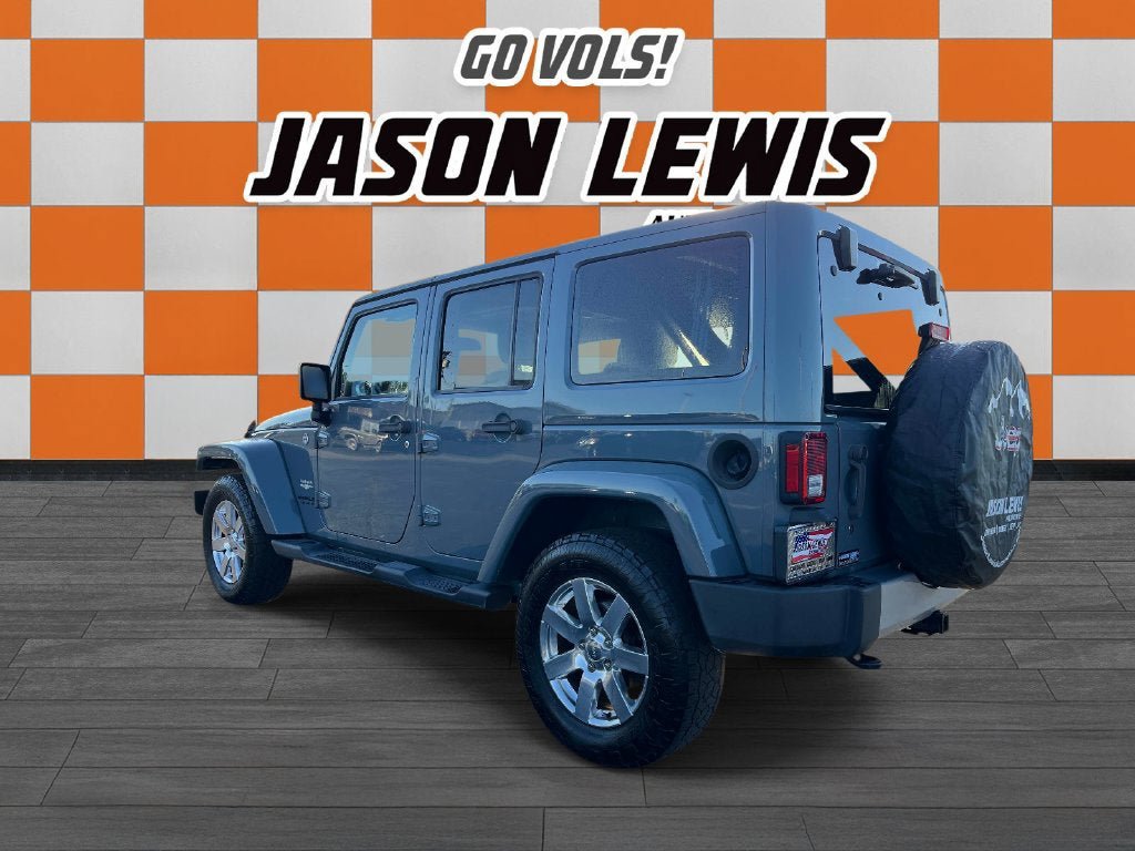 Used 2015 Jeep Wrangler Unlimited Sahara AWD/4WD image 5