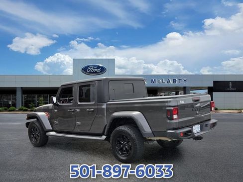 Used 2023 Jeep Gladiator Sport AWD/4WD image 3